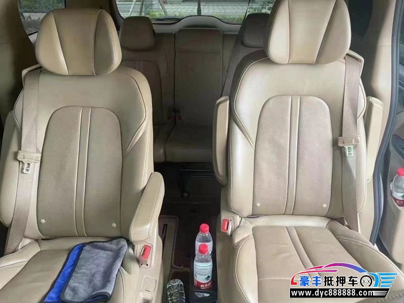 20年别克GL8轿车抵押车出售