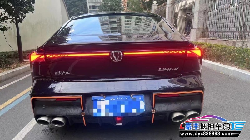 23年长安长安UNI轿车抵押车出售