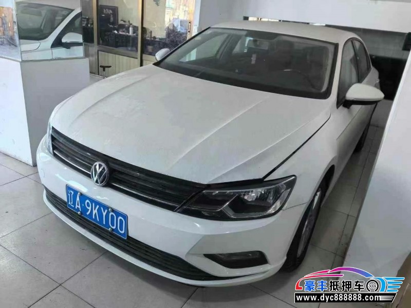 15年大众凌渡轿车抵押车出售