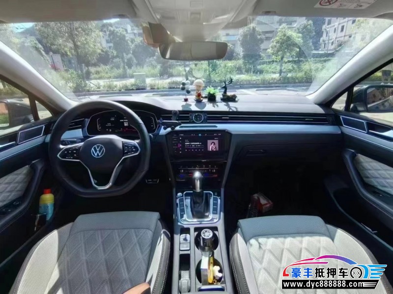 24年大众迈腾轿车抵押车出售