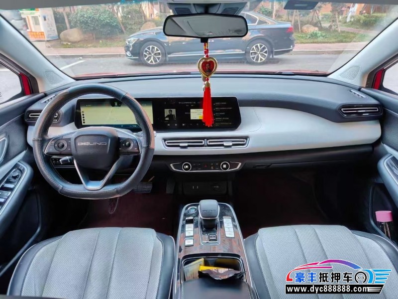 22年北汽新能源EU系列轿车抵押车出售