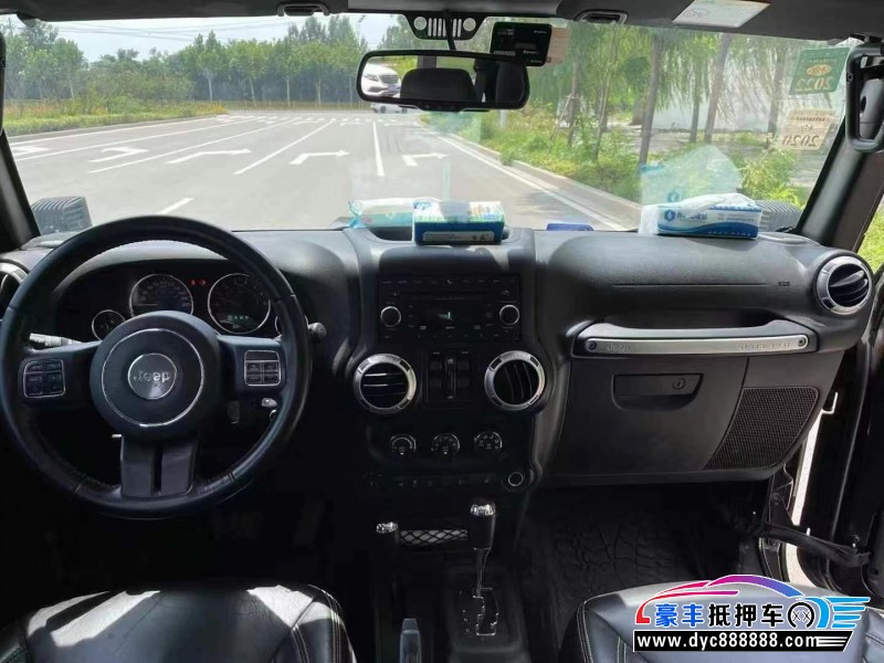 18年Jeep牧马人轿车抵押车出售