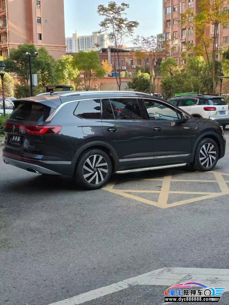 22年大众揽镜轿车抵押车出售