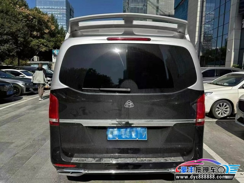 18年奔驰V轿车抵押车出售