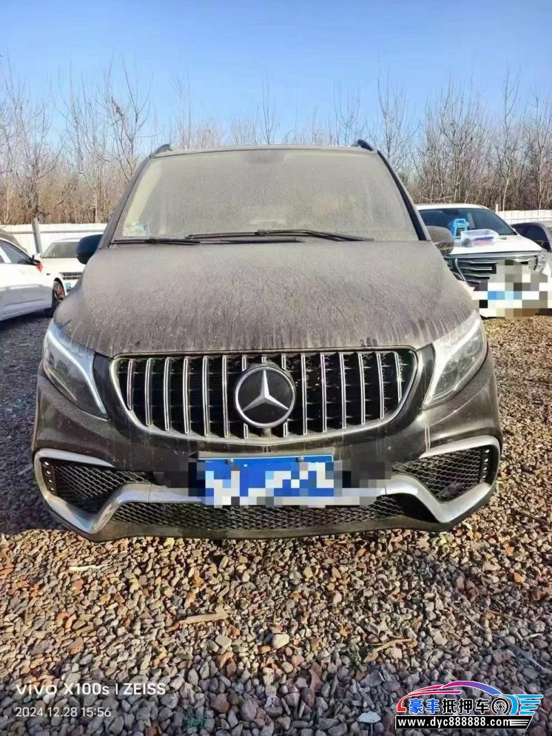 19年奔驰威霆轿车抵押车出售