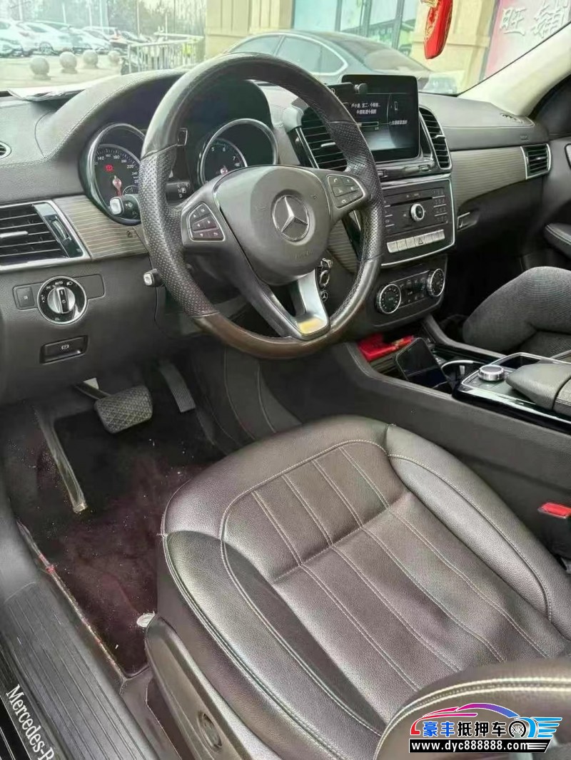 18年奔驰GLE轿车抵押车出售