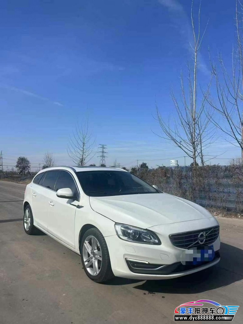 17年沃尔沃V60轿车抵押车出售