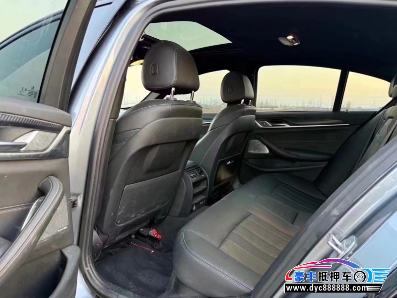 21年宝马5系轿车抵押车出售