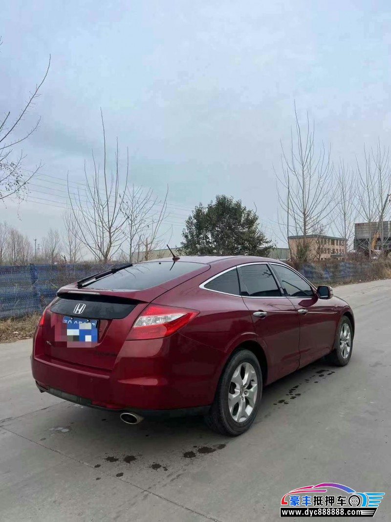 13年本田歌诗图轿车抵押车出售