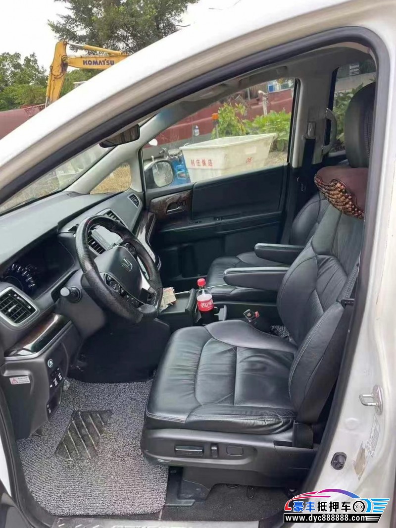 15年本田奥德赛轿车抵押车出售