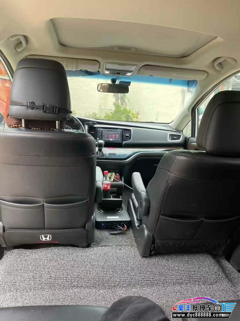 15年本田奥德赛轿车抵押车出售