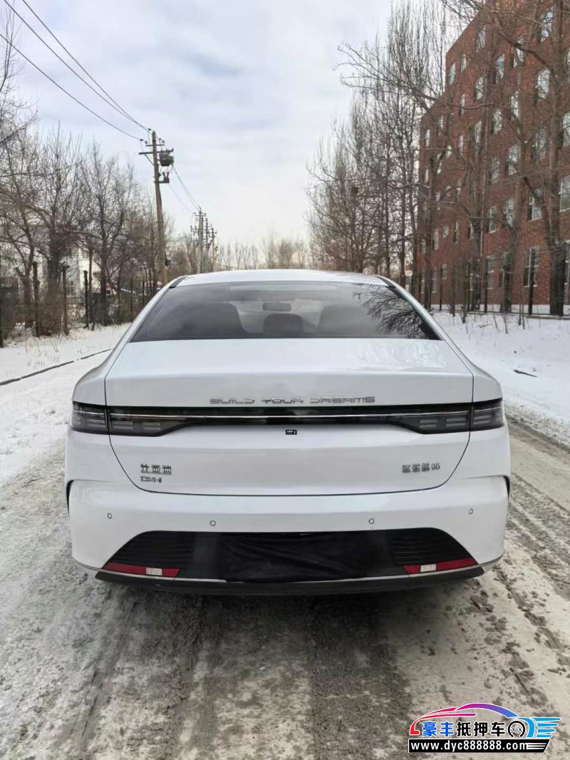 24年比亚迪驱逐舰轿车抵押车出售