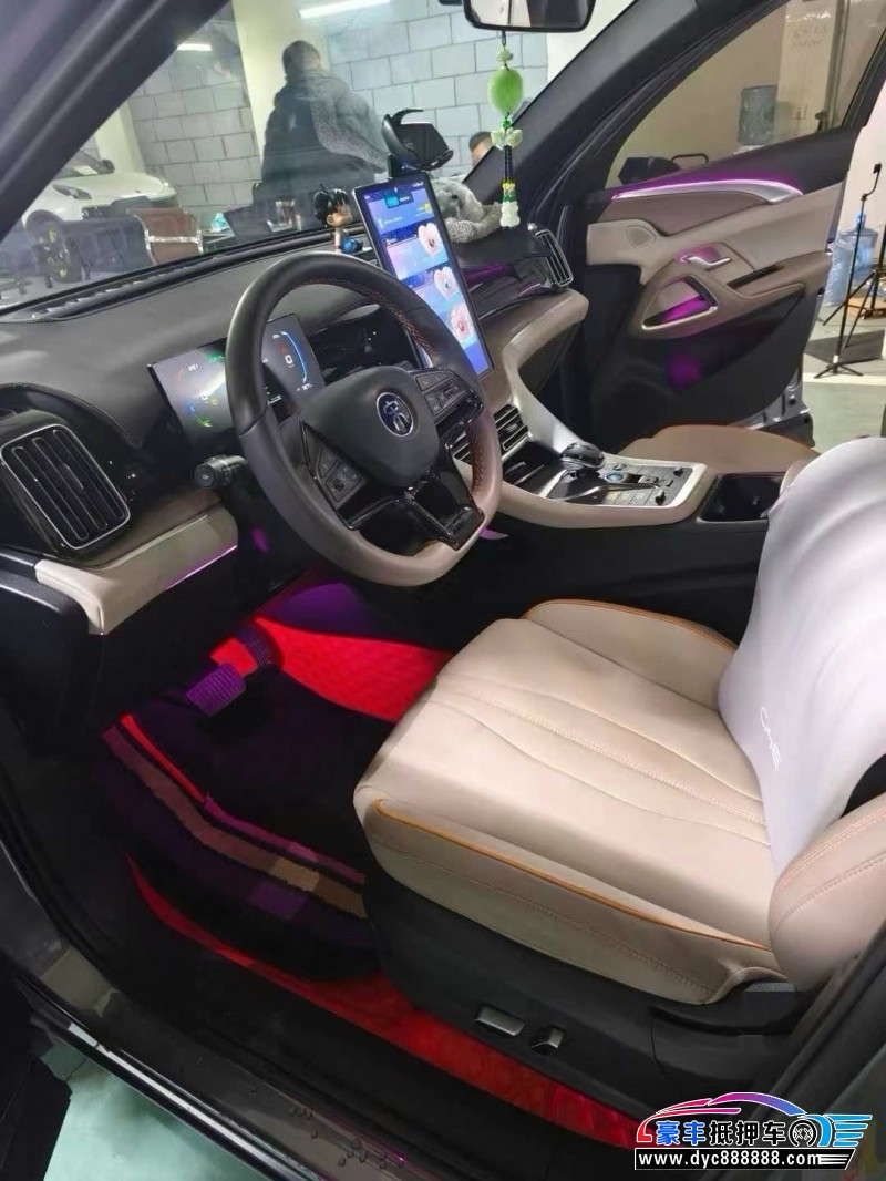 23年比亚迪宋轿车抵押车出售