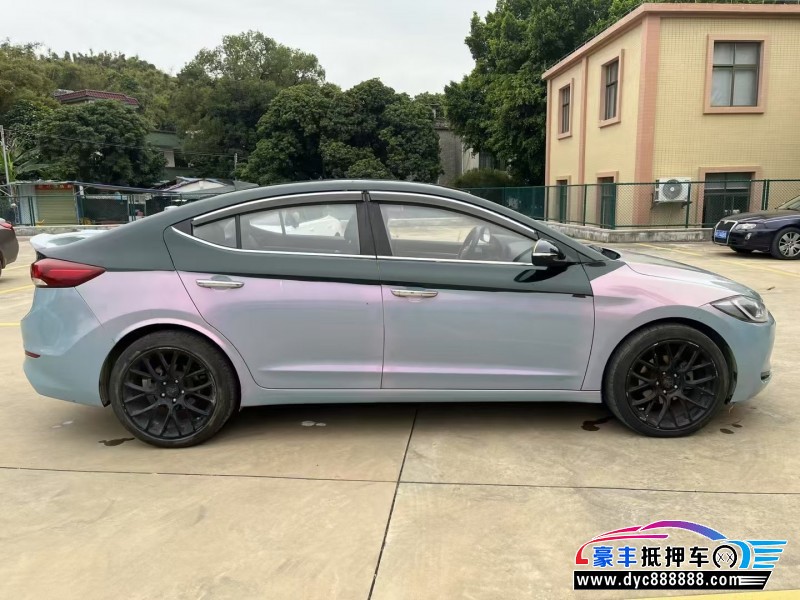 18年现代领动轿车抵押车出售