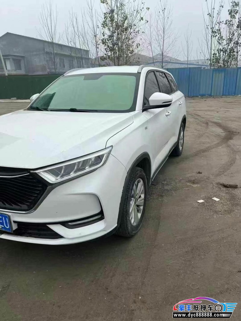 20年长安欧尚X7轿车抵押车出售