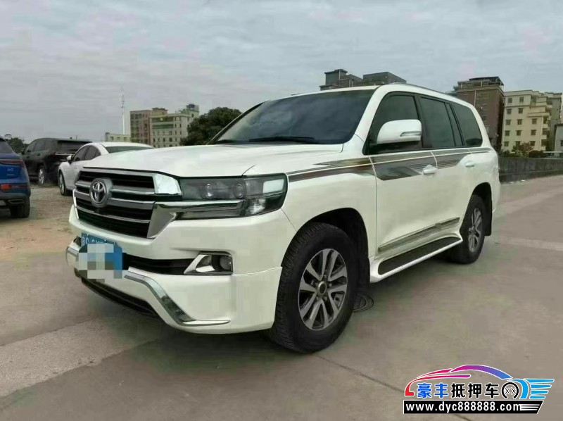 17年丰田兰德酷路泽（陆巡）轿车抵押车出售