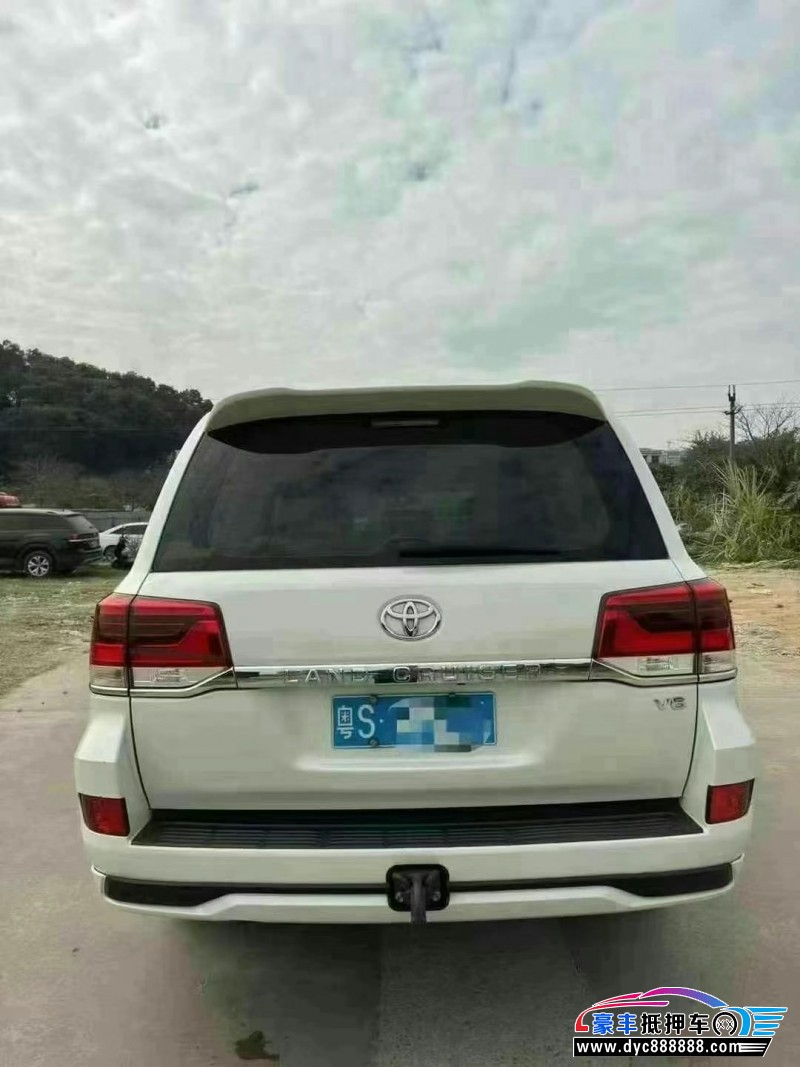 17年丰田兰德酷路泽（陆巡）轿车抵押车出售