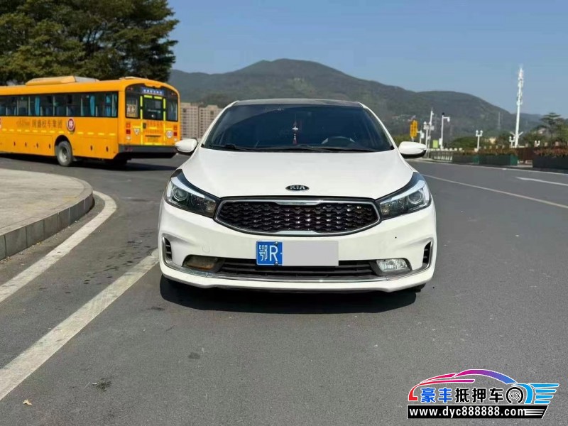 17年起亚K3轿车抵押车出售