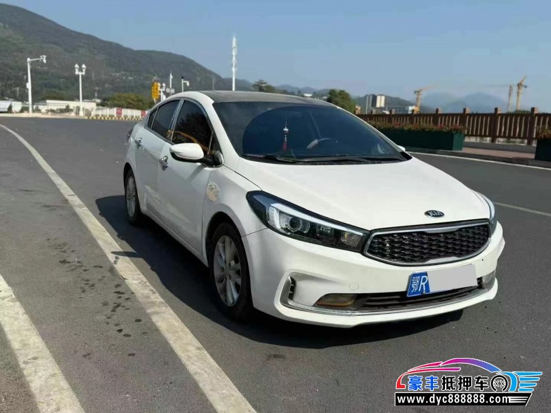 17年起亚K3轿车抵押车出售