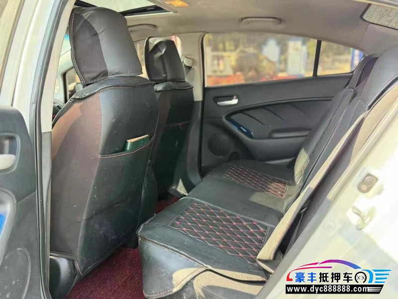 17年起亚K3轿车抵押车出售