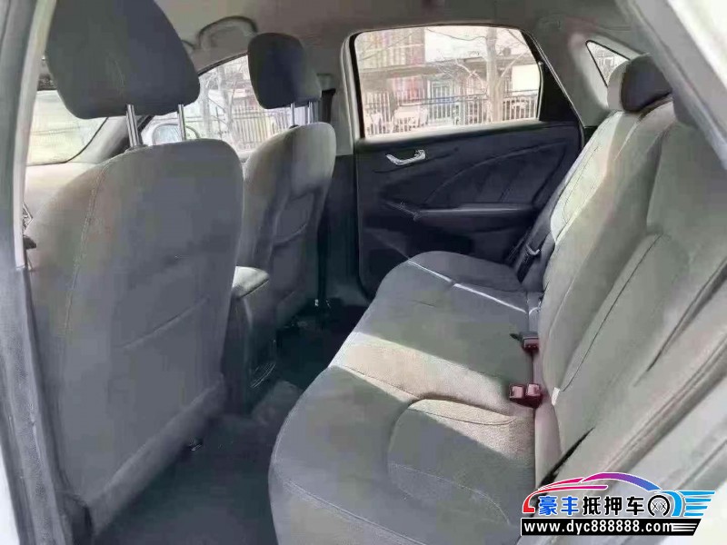 18年奇瑞艾瑞泽7轿车抵押车出售