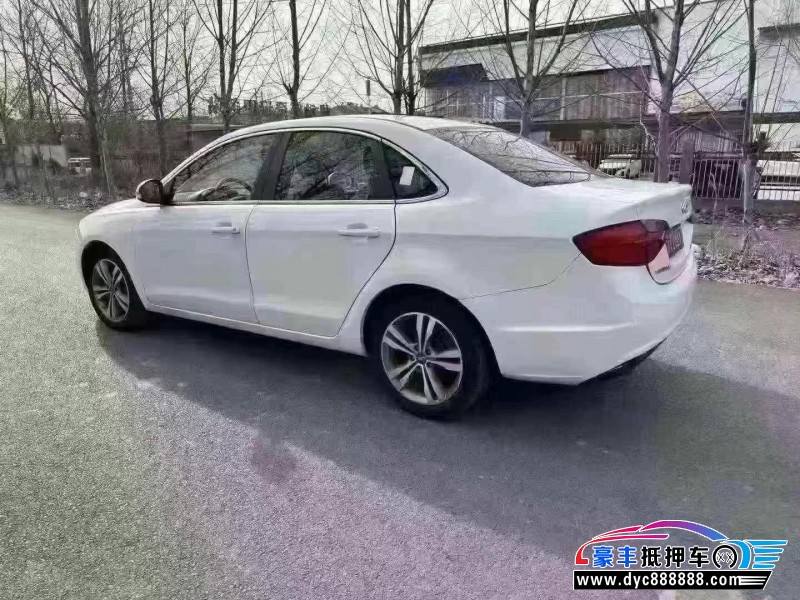 18年奇瑞艾瑞泽7轿车抵押车出售