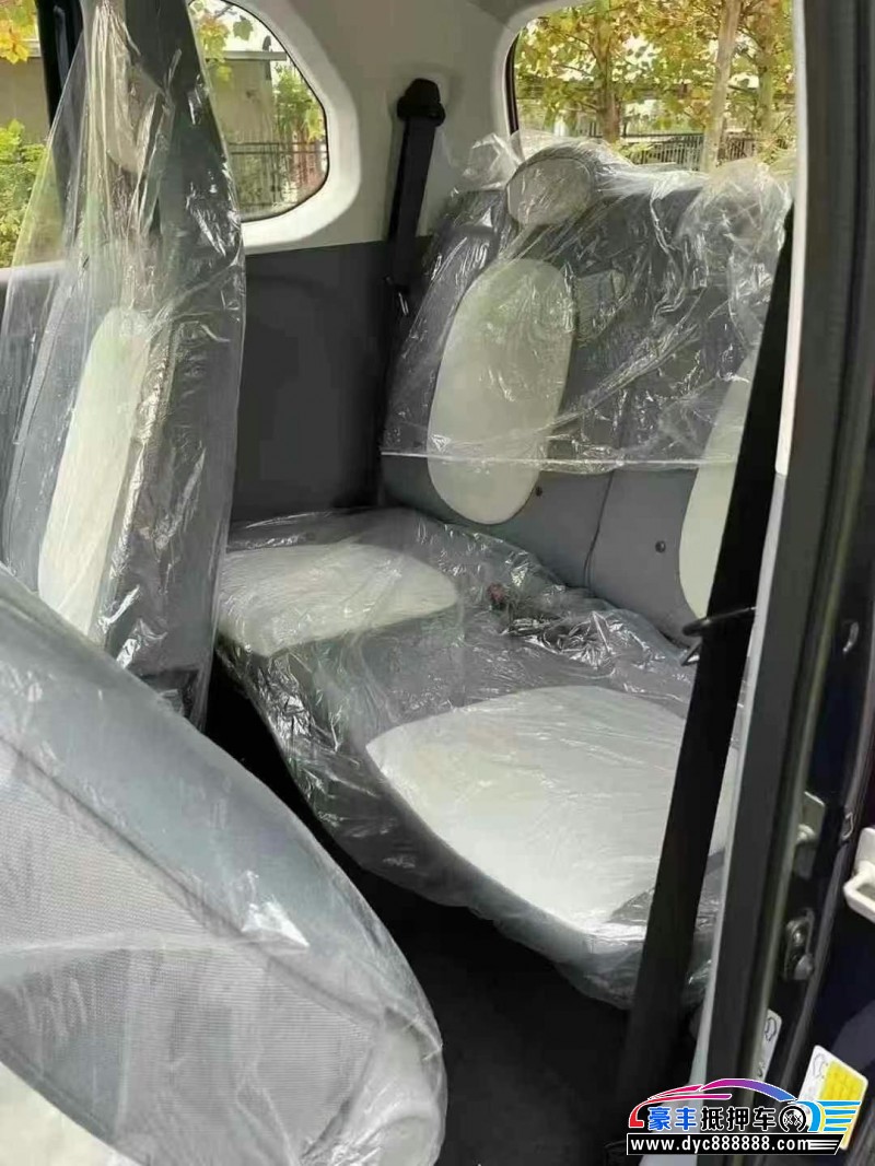 24年奔腾小马轿车抵押车出售