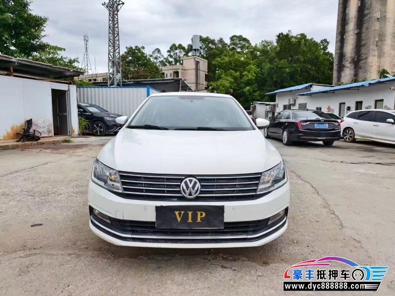 17年大众朗逸轿车抵押车出售