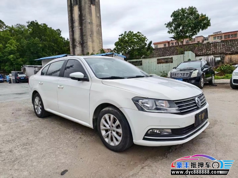 17年大众朗逸轿车抵押车出售