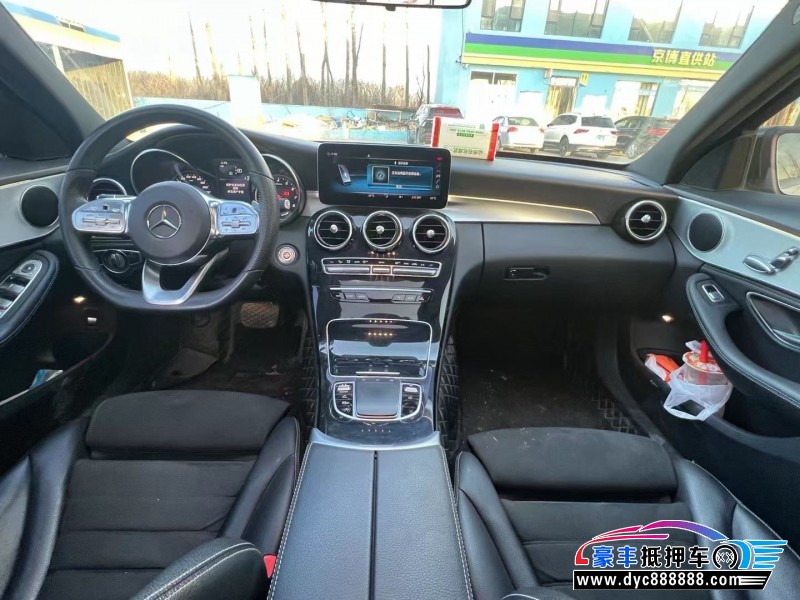 19年奔驰C轿车抵押车出售