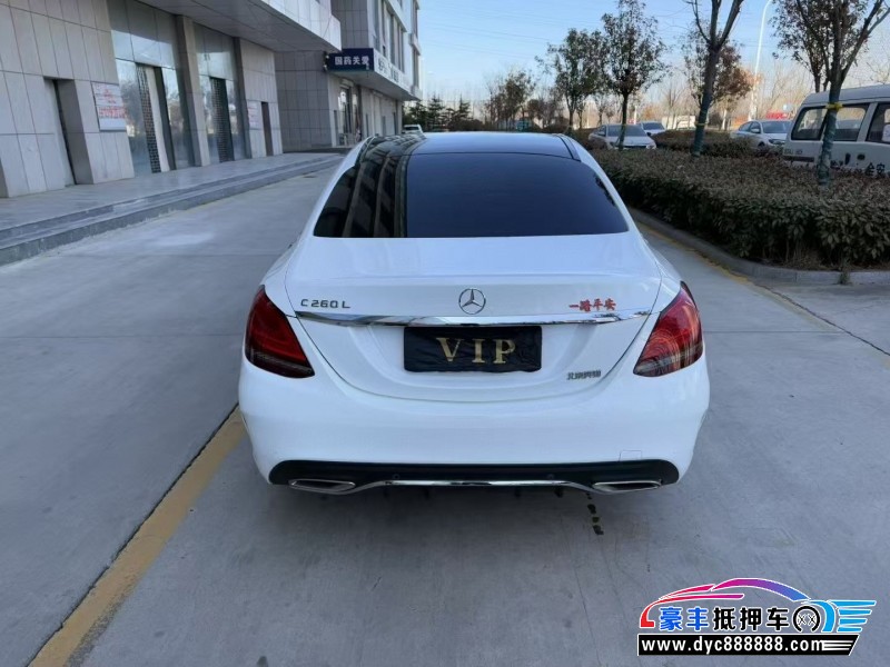 19年奔驰C轿车抵押车出售