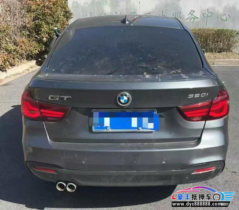 21年宝马3系轿车抵押车出售