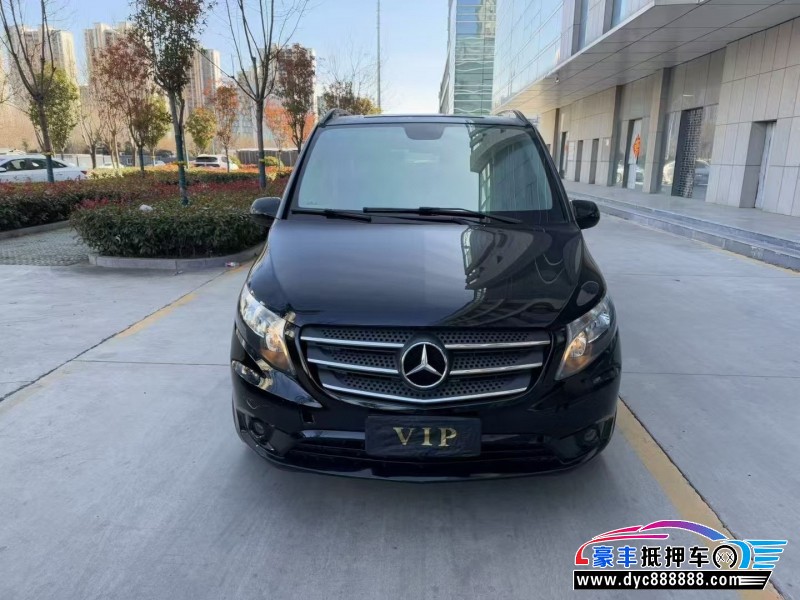 19年奔驰威霆轿车抵押车出售