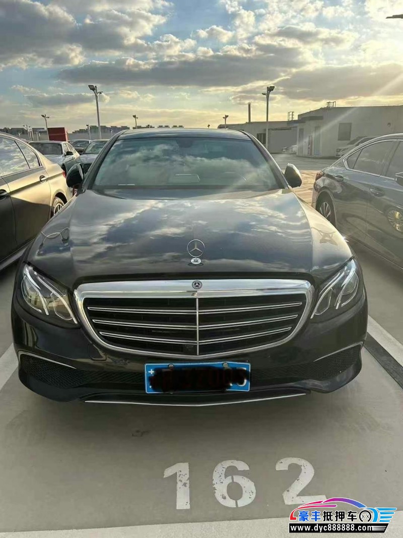 20年奔驰E轿车抵押车出售