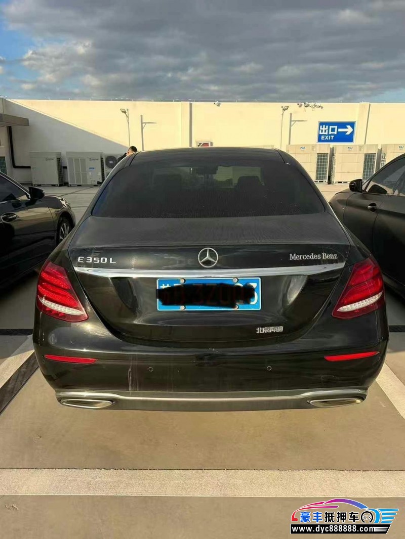 20年奔驰E轿车抵押车出售