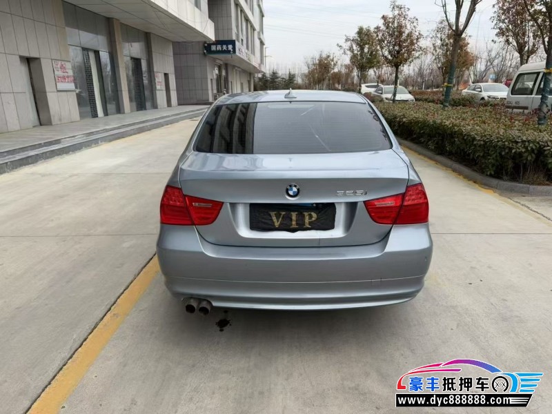 11年宝马3系轿车抵押车出售