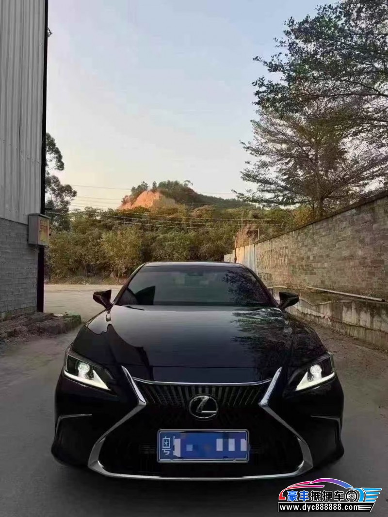 21年雷克萨斯ES轿车抵押车出售