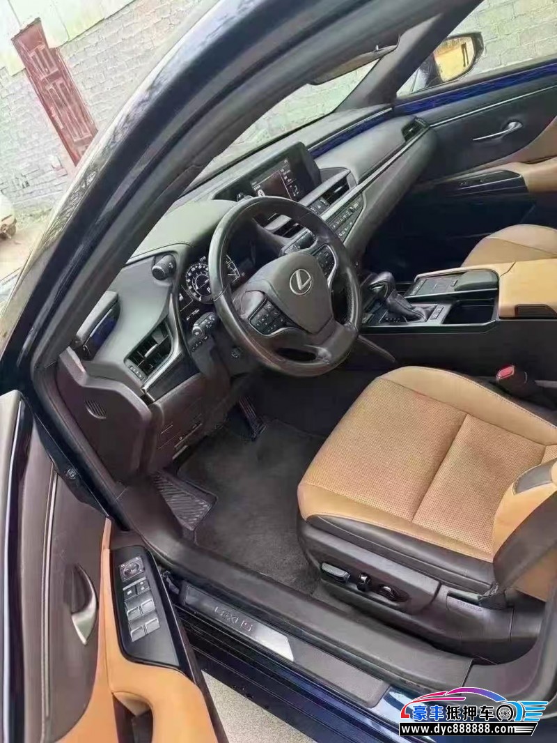 21年雷克萨斯ES轿车抵押车出售