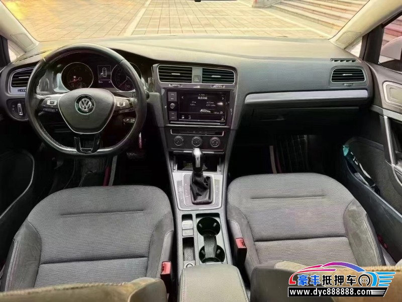 19年大众高尔夫轿车抵押车出售