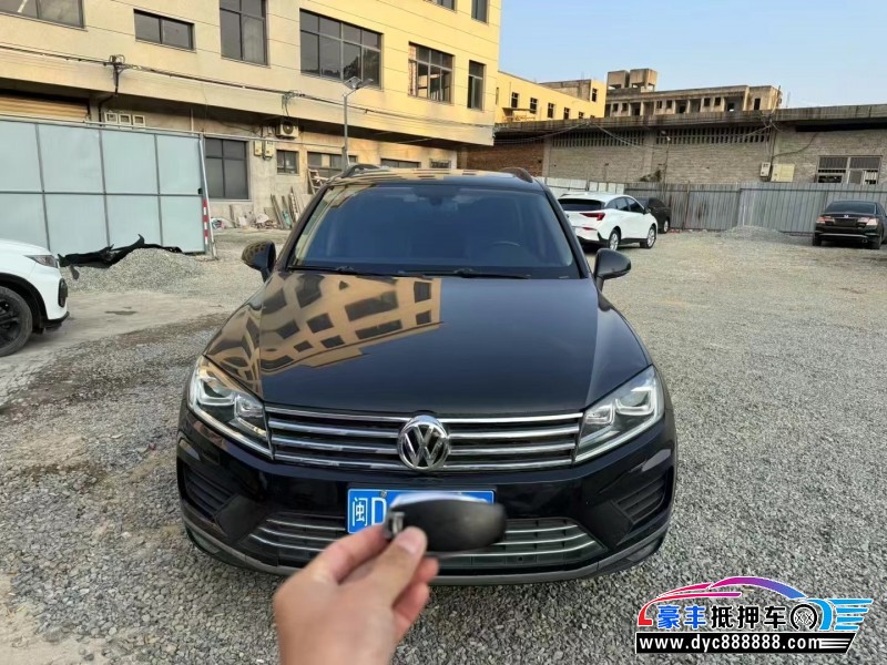 16年大众途锐轿车抵押车出售