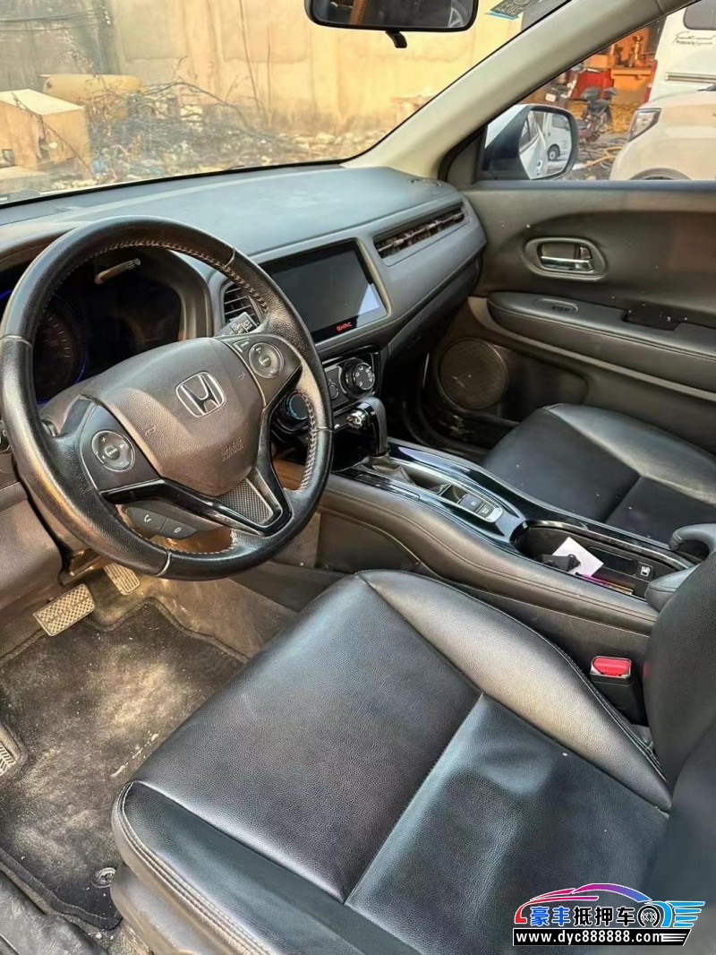 18年本田缤智轿车抵押车出售