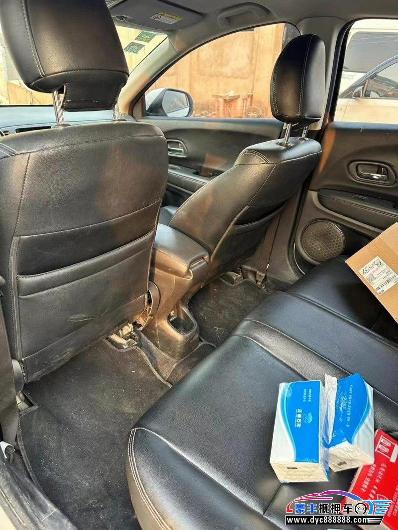 18年本田缤智轿车抵押车出售