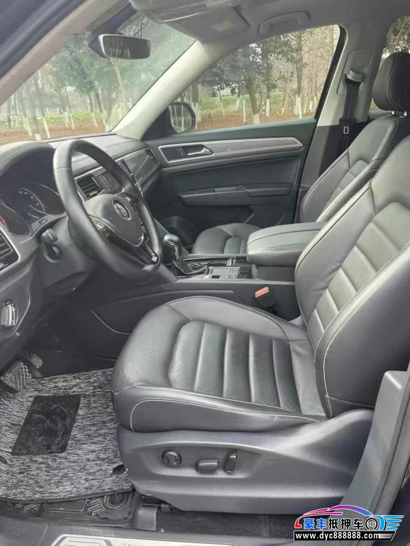 18年大众途昂轿车抵押车出售