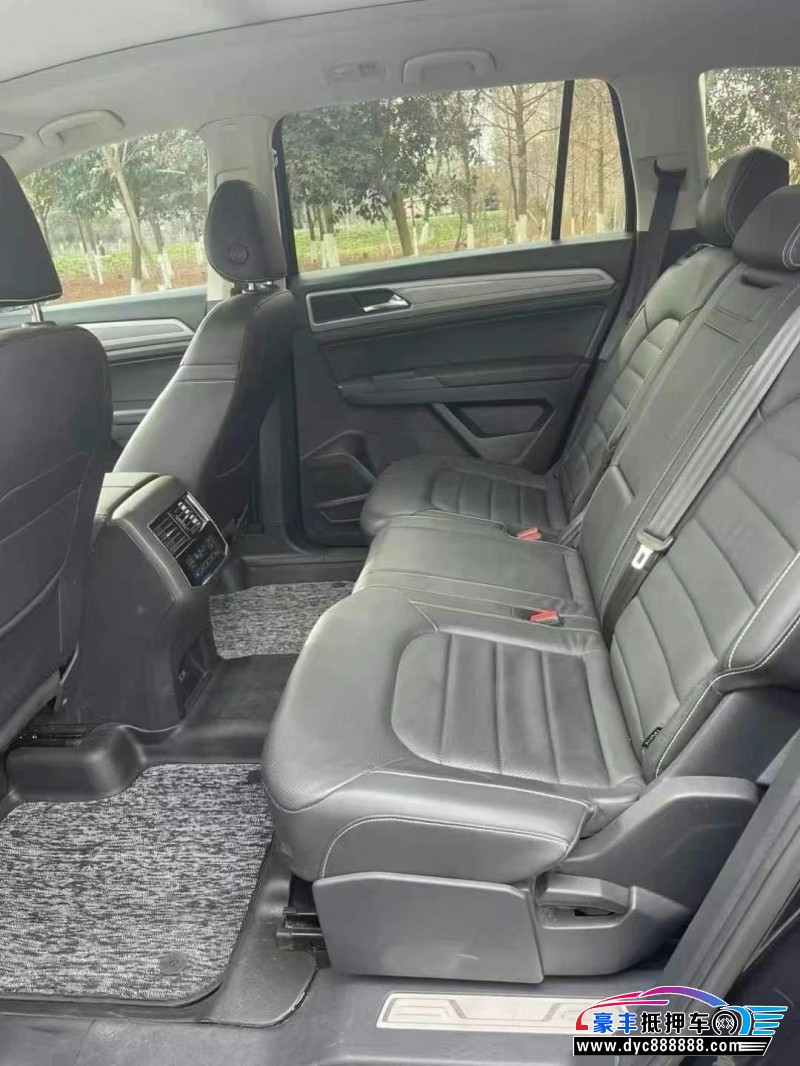 18年大众途昂轿车抵押车出售