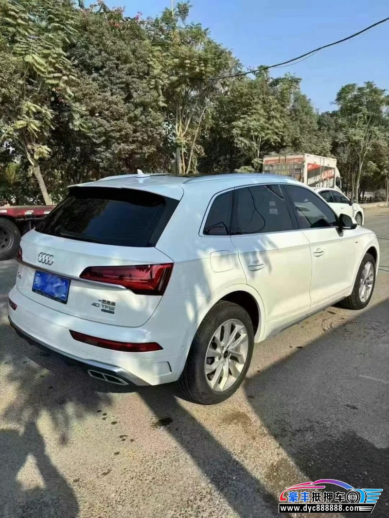 21年奥迪Q5轿车抵押车出售