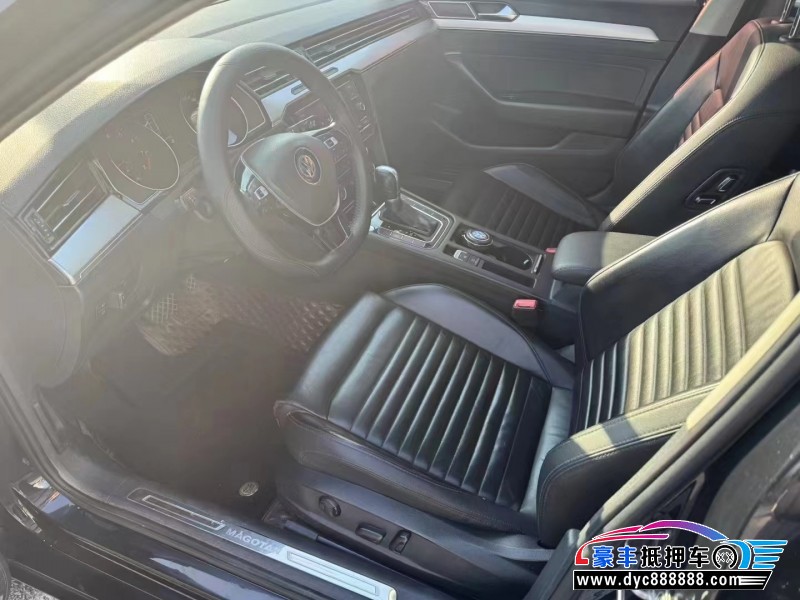 18年大众迈腾轿车抵押车出售