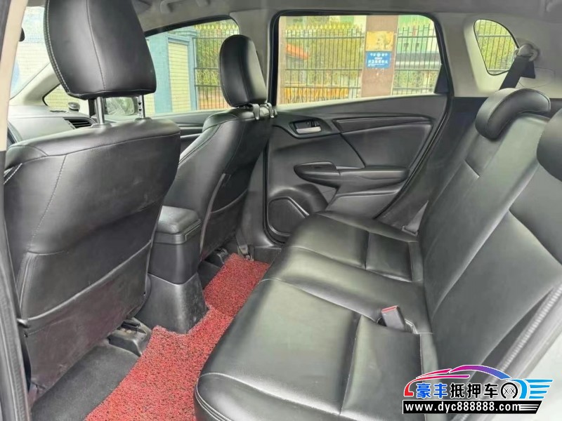 15年本田飞度轿车抵押车出售