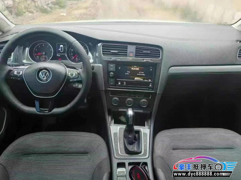 19年大众高尔夫轿车抵押车出售
