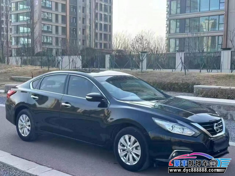 19年日产天籁轿车抵押车出售