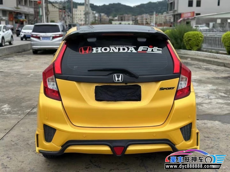 16年本田飞度轿车抵押车出售